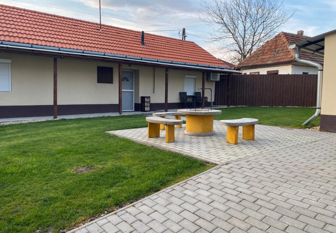 MezőkövesdDio Vendeghaz别墅 外观 照片